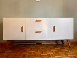 Weisses Sideboard im Retro Stil - Top Zustand!