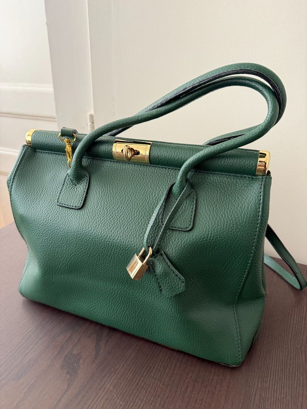 Borse da donna: Sac en cuir vert – Nuovo e nell'imballaggio originale da Le Locle venduto da tchanatakoua 3