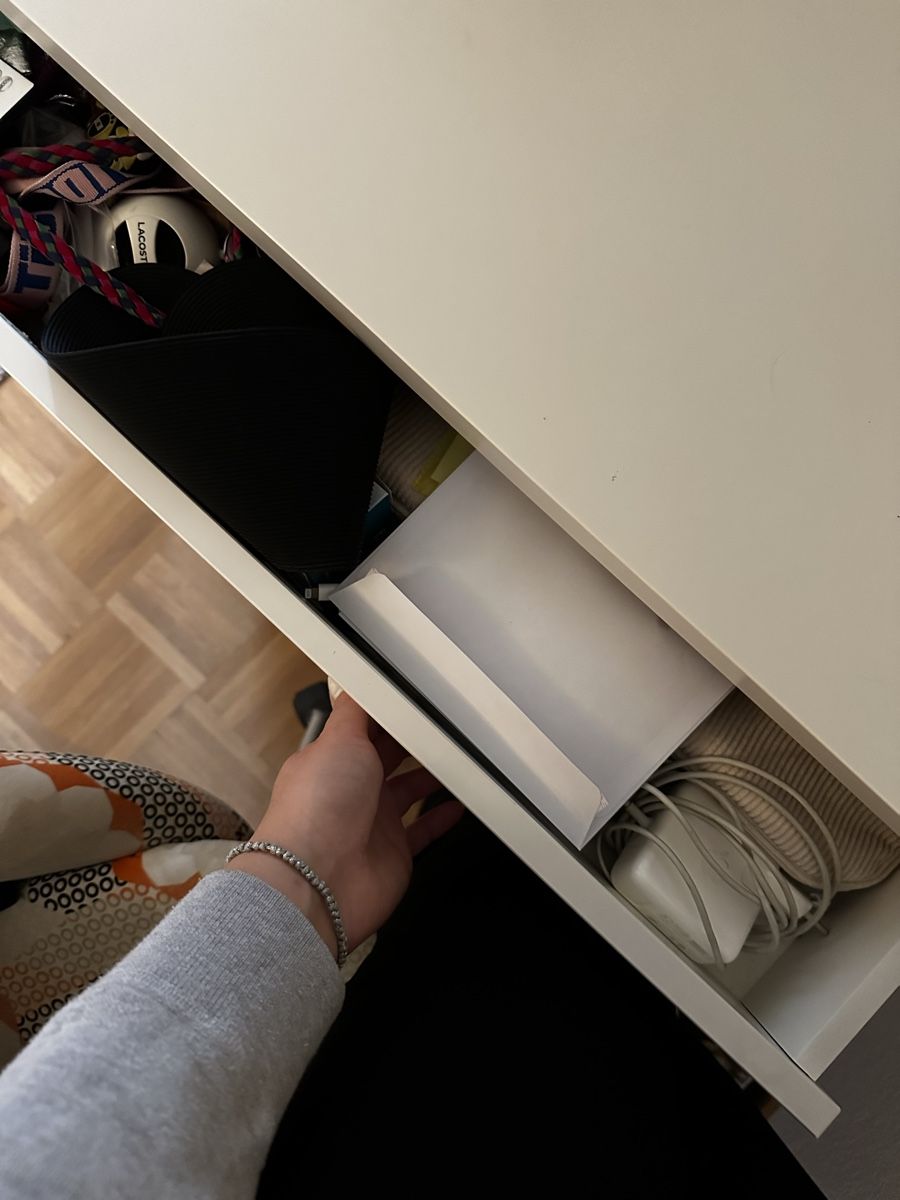 Ikea Scrivanie: Bureau IKEA – Usato da Evilard venduto da zoe.mrsg 3