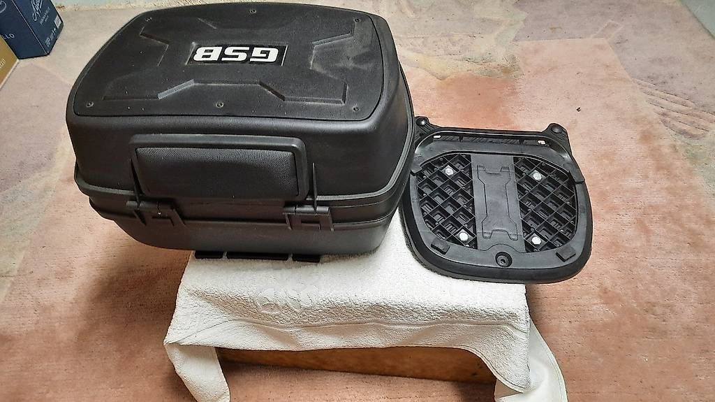 Topcase: Topcase  – Gebraucht aus Safenwil von Sungi 2