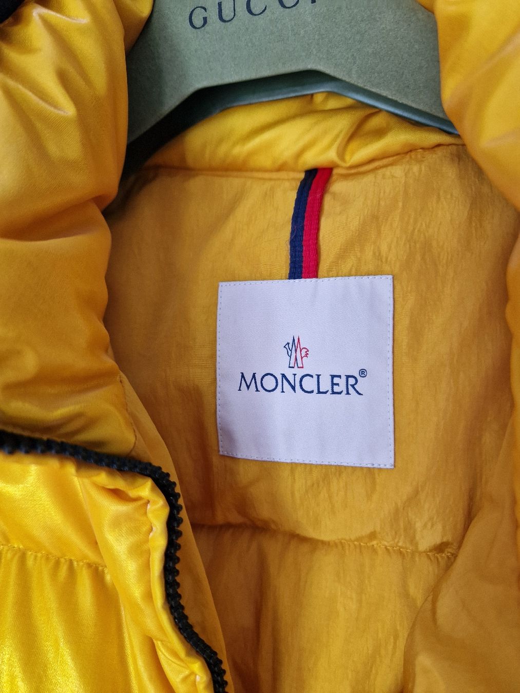 Moncler Giacche: Doudoune Moncler – Nuovo (secondo la descrizione) da Yverdon-les-Bains venduto da Ed9lude 2