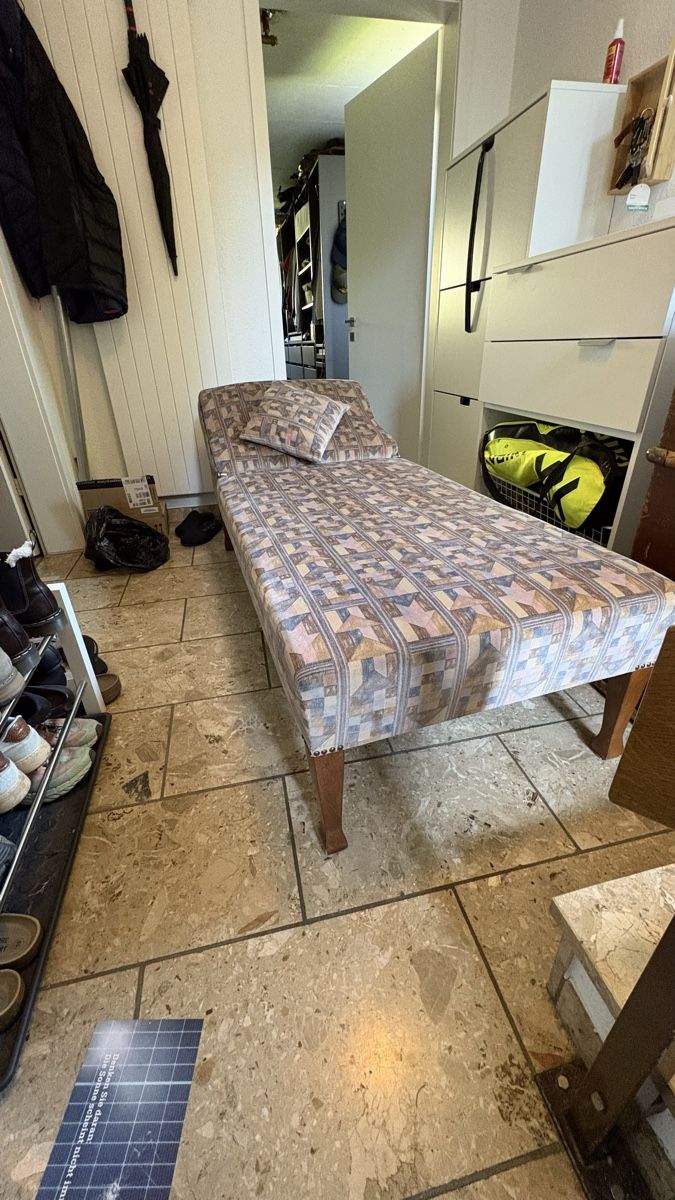 Liegen & Liegestühle: Chaise Lounge with Cushion Patterned Fabric – Gebraucht aus St. Margrethen SG von leo_lg9y 3