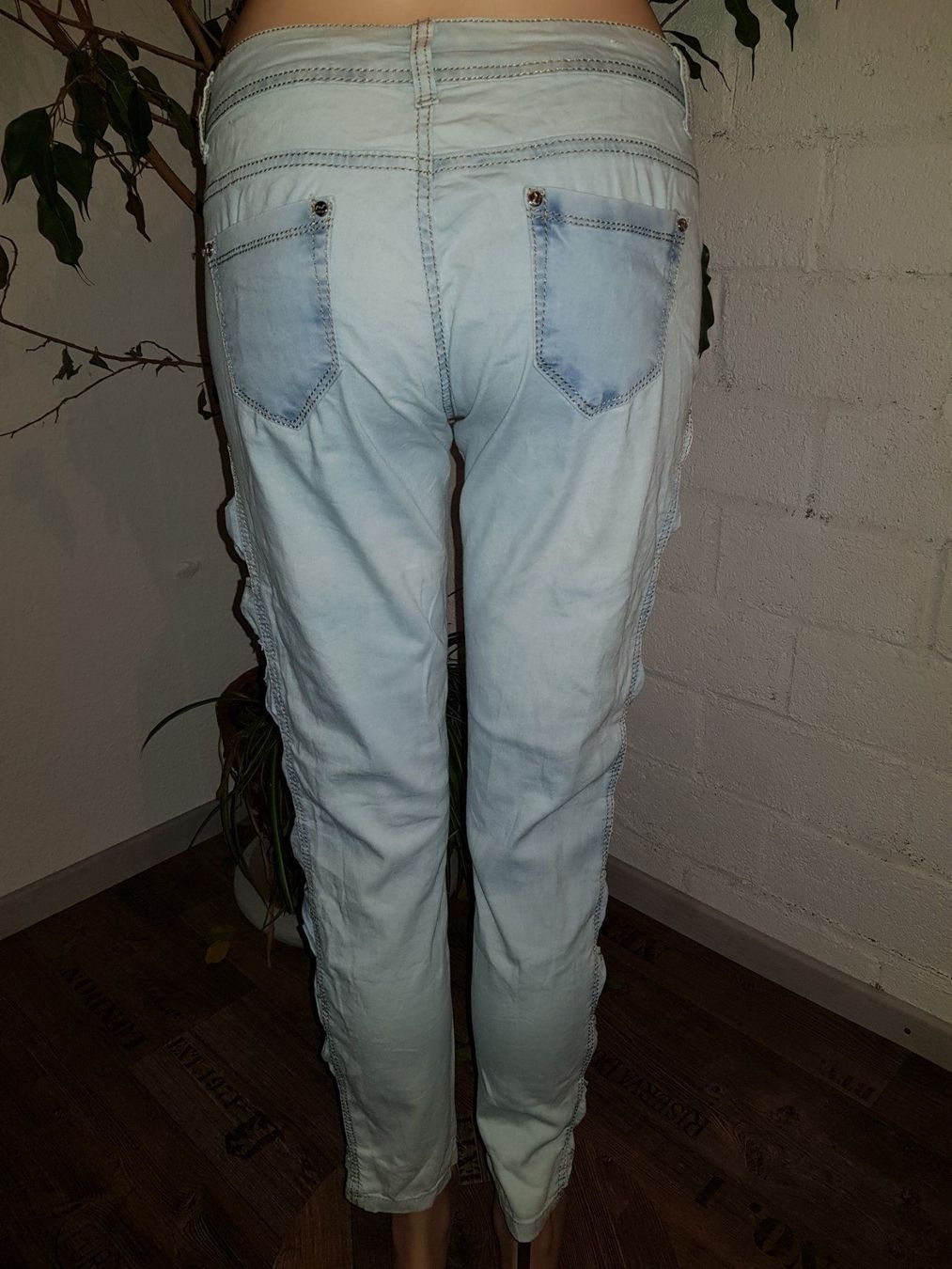 Jeans: REALTY Jeans taille / Grosse S – Usato da Cossonay-ville venduto da Super-Price-Quality 5