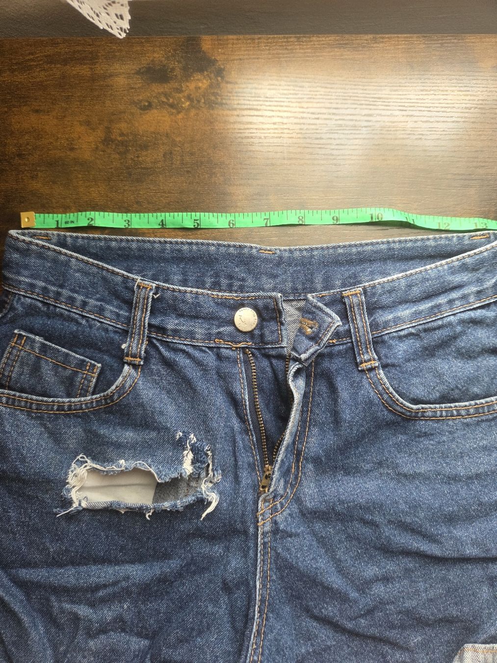 Pantalons: Jeans Shorts Grösse 26 distressed blue denim – D'occasion à Winterthur par Maricels_Boutique 4