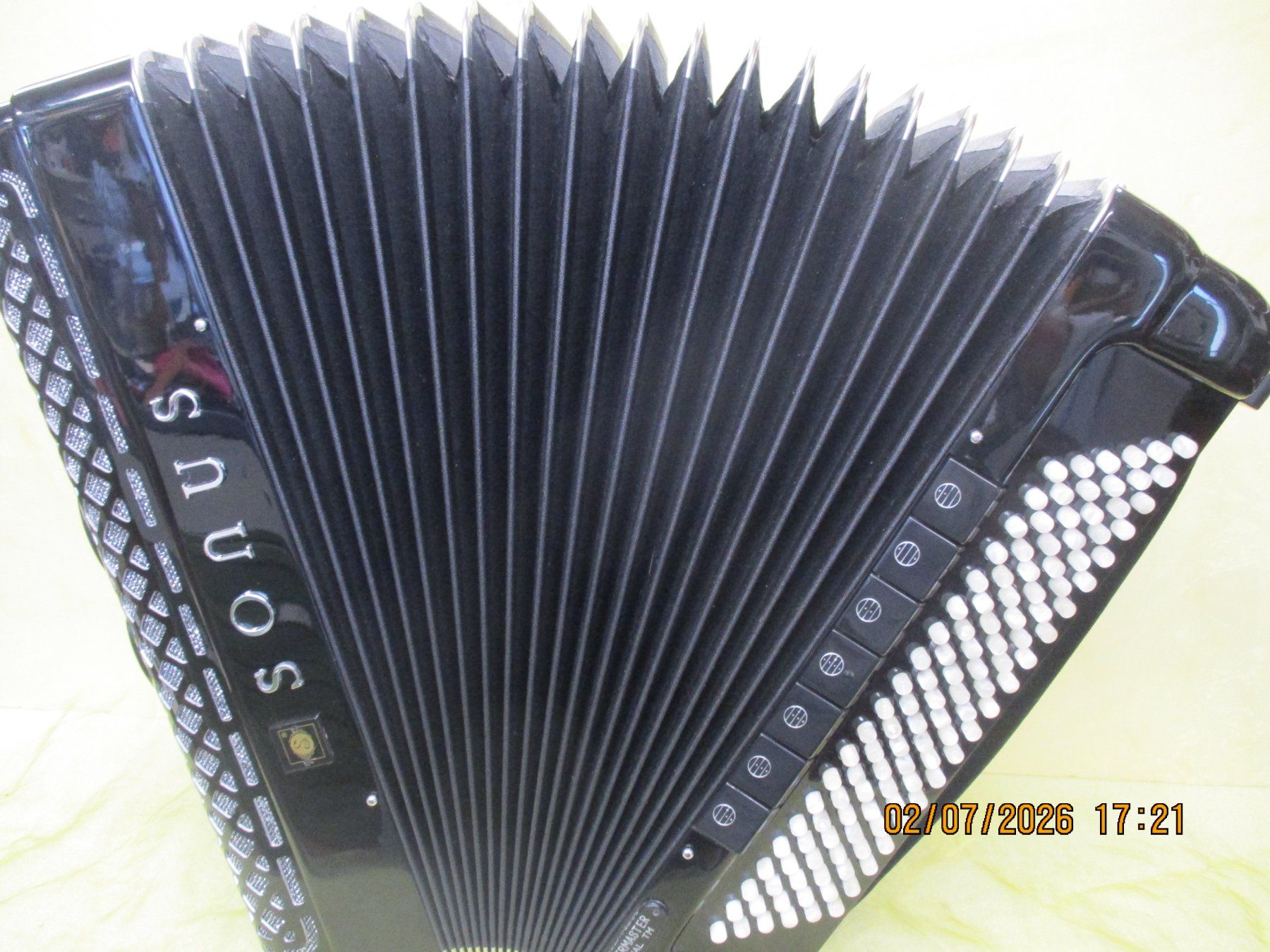 Musikinstrumente: Akkordeon Sonus Supermaster – Gebraucht aus Jegenstorf von Oktavio 4