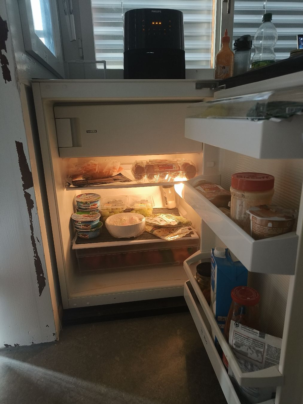 Kühlschrank: Kühlschrank – Gebraucht aus Zürich von vla_7byk 2