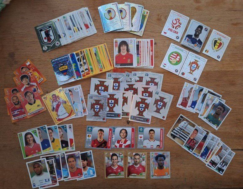 Panini / 188 Stickers diverser Jahrgänge (Defekt) in Horw für CHF 24 ...