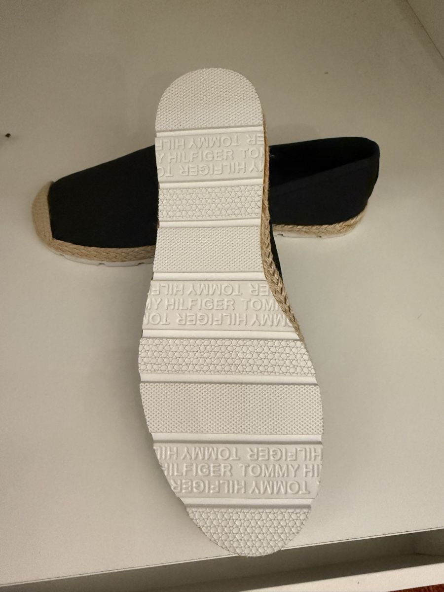 Tommy Hilfiger Scarpe da donna: Tommy Hilfiger Espadrilles neu Grösse 37 – Nuovo (secondo la descrizione) da pratteln venduto da Bogi94 3
