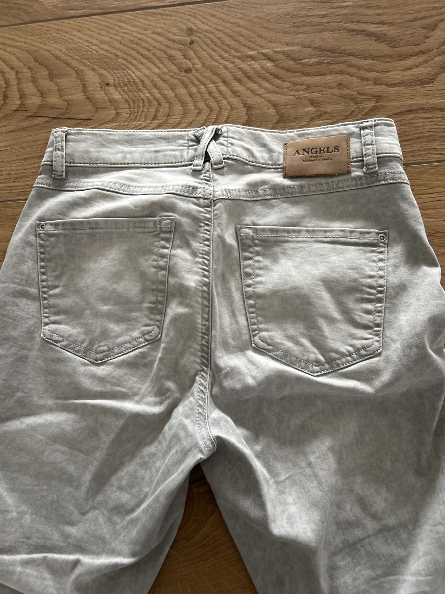 Angels Jeans: Angels Jeans Gr. 34 in hellgrau – Nuovo (secondo la descrizione) da Worben venduto da AlliaB 6