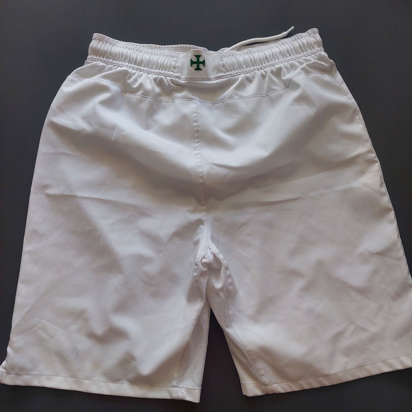 Nike Pantaloni: Sportshorts Gr.M/L Nike – Usato da Ermenswil venduto da Ingram0