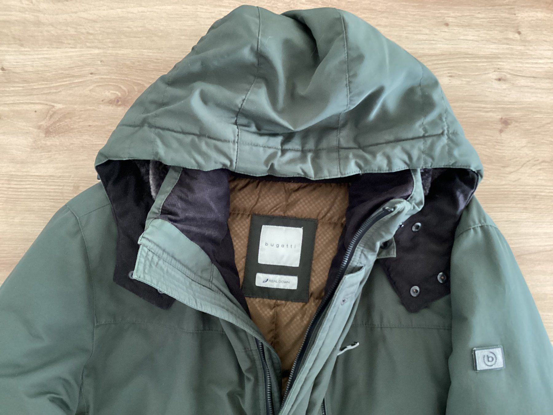 Bugatti Giacche: Bugatti Parka/Jacke, kaki, Gr. 56, gebraucht – Usato da Bad Zurzach venduto da Hibiskus78 2