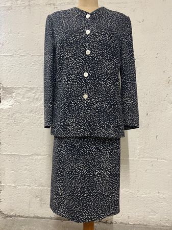 AKRIS club deux piece 100% Seide Made in Switzerland Gr. 44