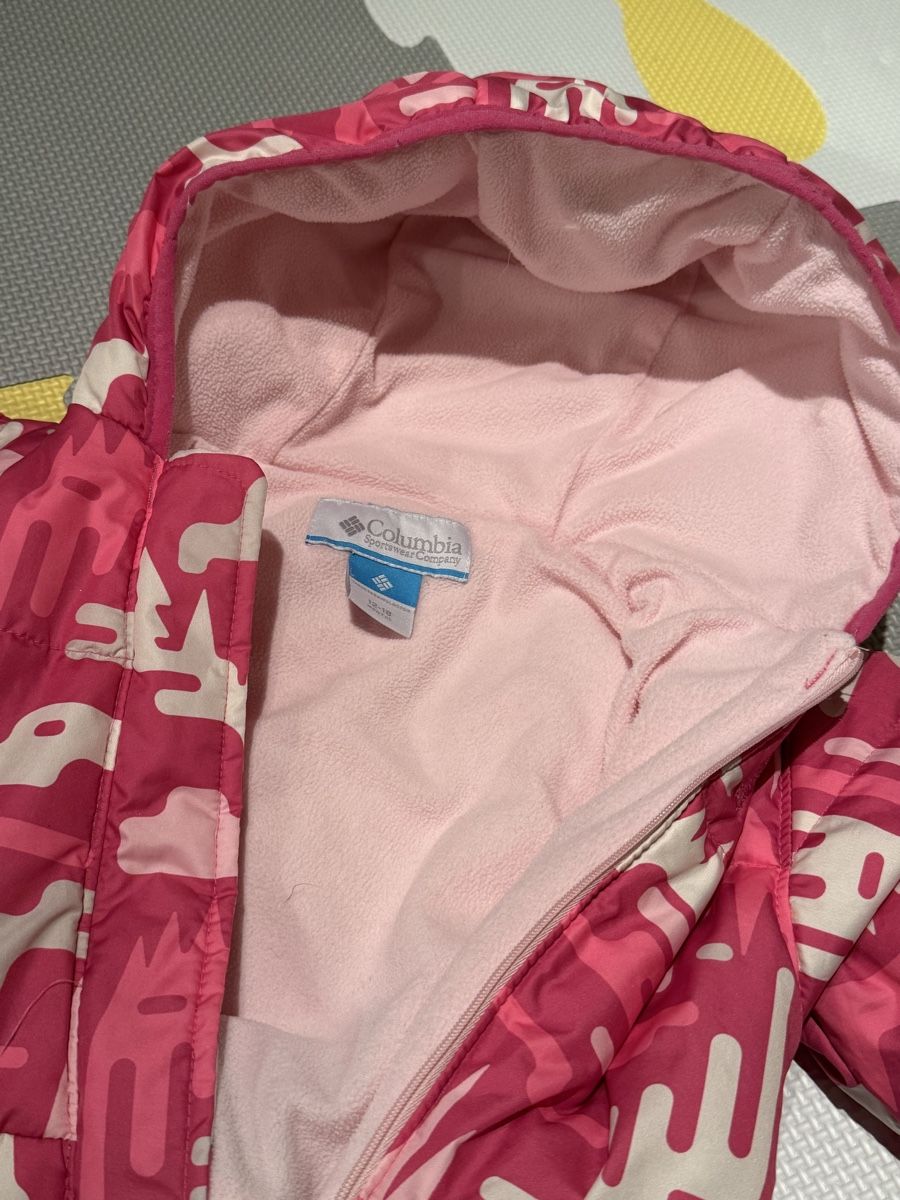 Anzüge: Columbia Snowsuit, Pink/White Pattern, Size 12 Months – Gebraucht aus Uerkheim von yak_5tb7 1