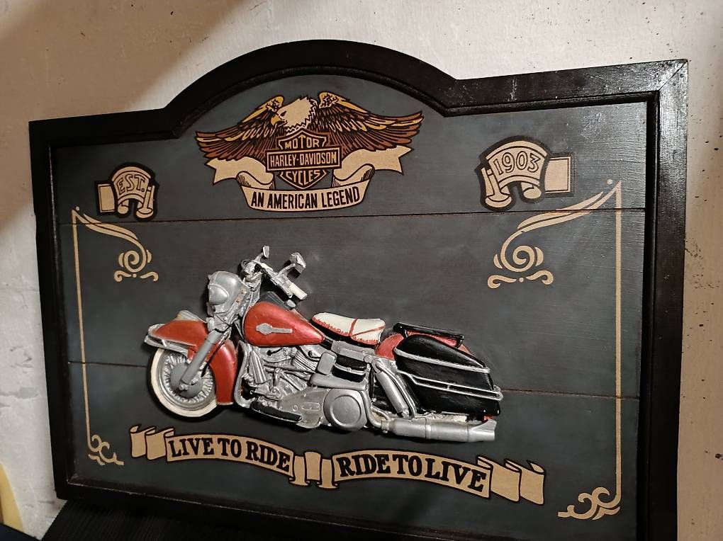 Dipinti: Harley Davidson Relief-Holzbild – Usato da Zürich venduto da Clutterfree 3