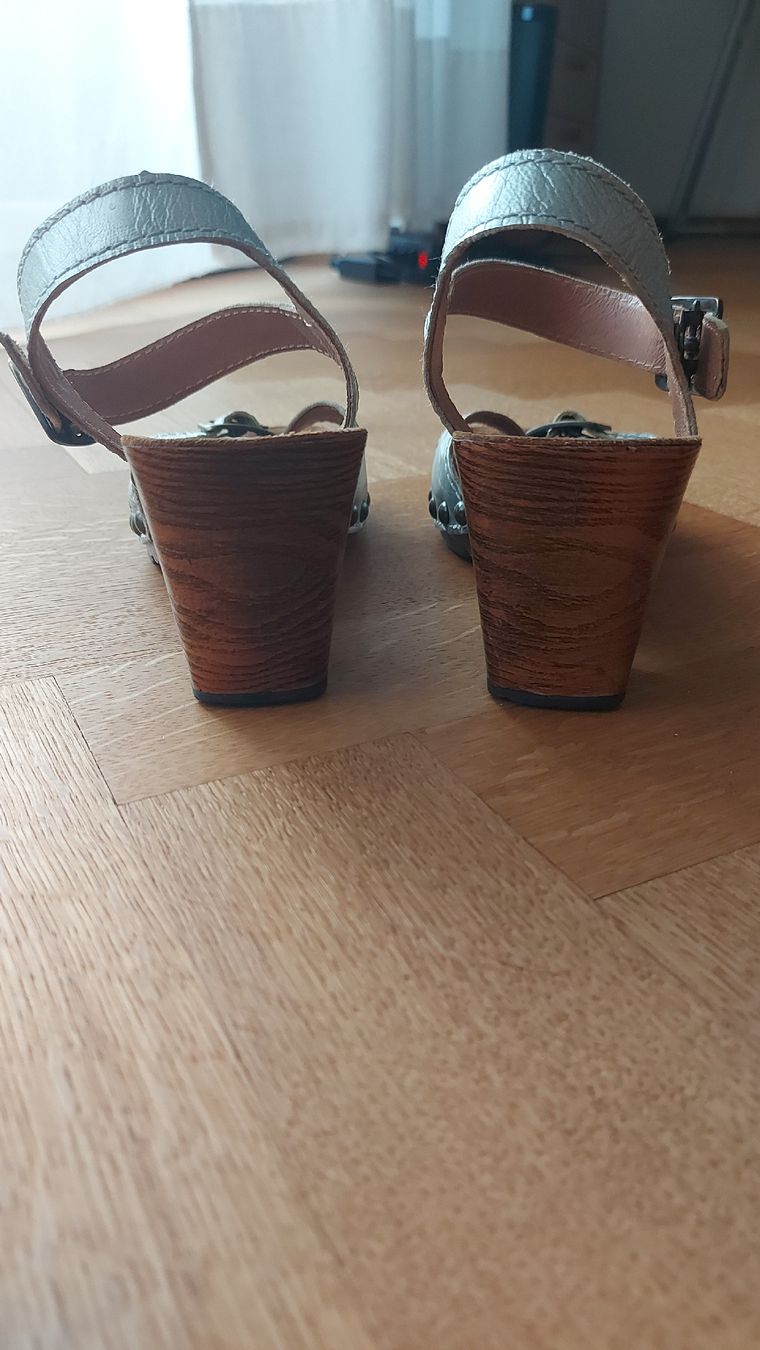 Damenschuhe: Vintage Karston Sandales style Sabots – Gebraucht aus Sion von aud_7pxl 4