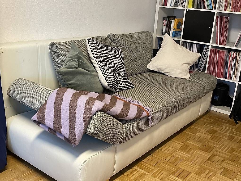 Divani: Grosszügiges Bettsofa – Usato da Zürich venduto da Laura.JP 1
