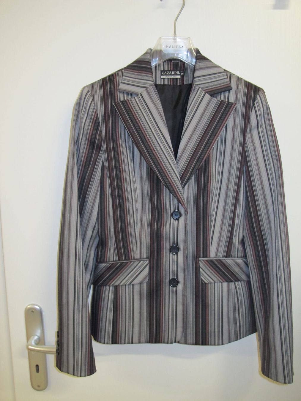 Vestes: Blazer Jacke Gr. 34 – D'occasion à Rheinfelden par zwitschi_09