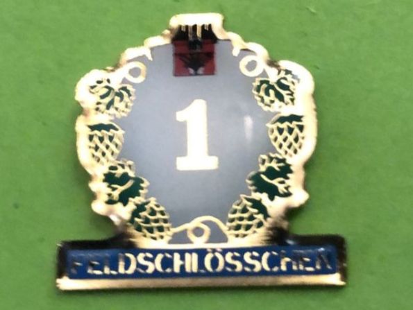 Placchette & Badge: Vends Pins Feldschlossen – Usato da Corpataux venduto da pfi_27t6