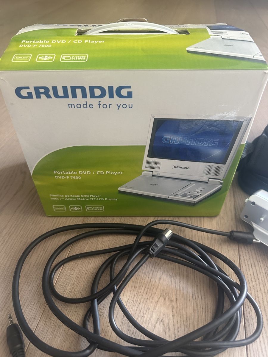 Grundig Lettore multimediale portatile: Grundig tragbarer Mini dvd Player – Usato da Genève venduto da and_nv8c 1