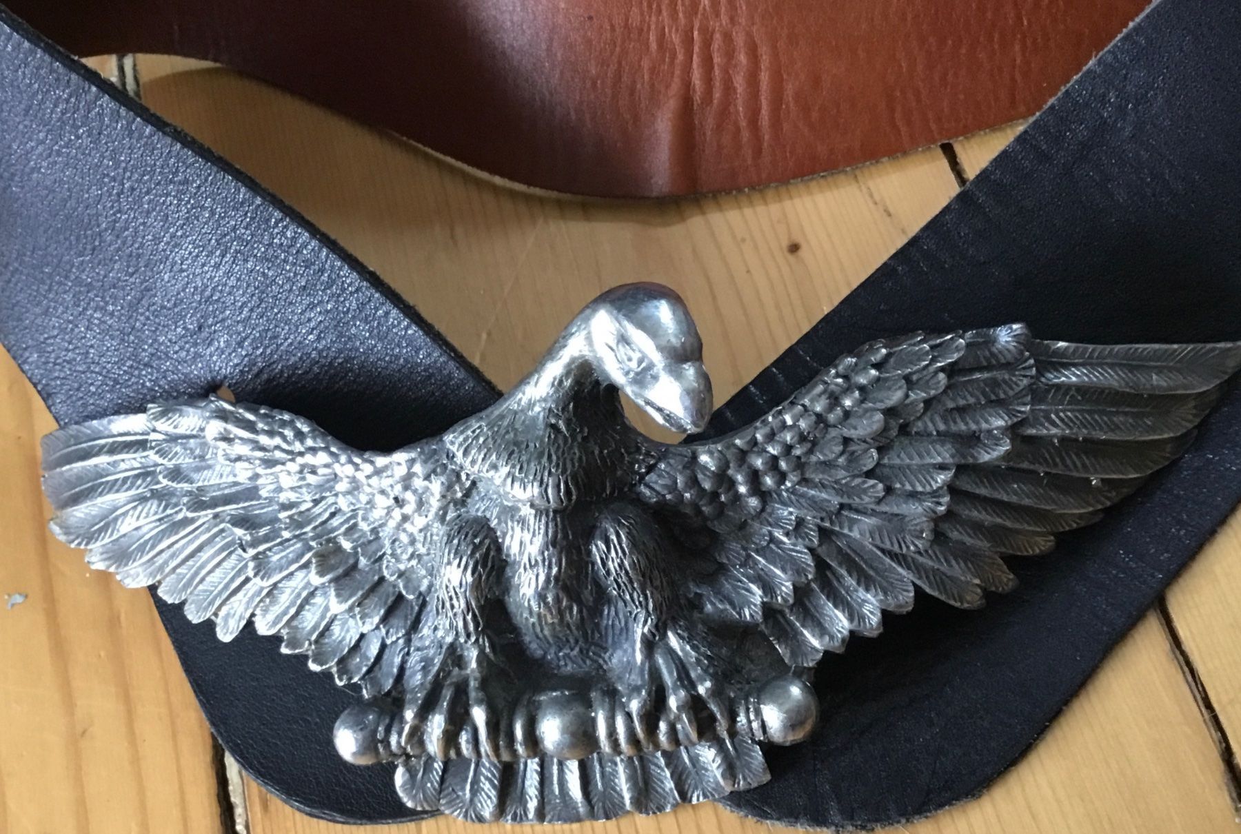 Cinture: Ledergürtel mit Adler-Schnalle – Usato da Schlieren venduto da Jeajet 6