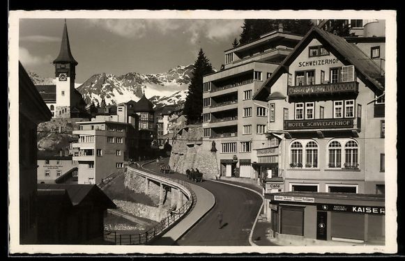 Cartoline postali: Arosa, Dorfmitte mit Hotel Schweizerhof  – Usato da Berlin venduto da bartko-reher