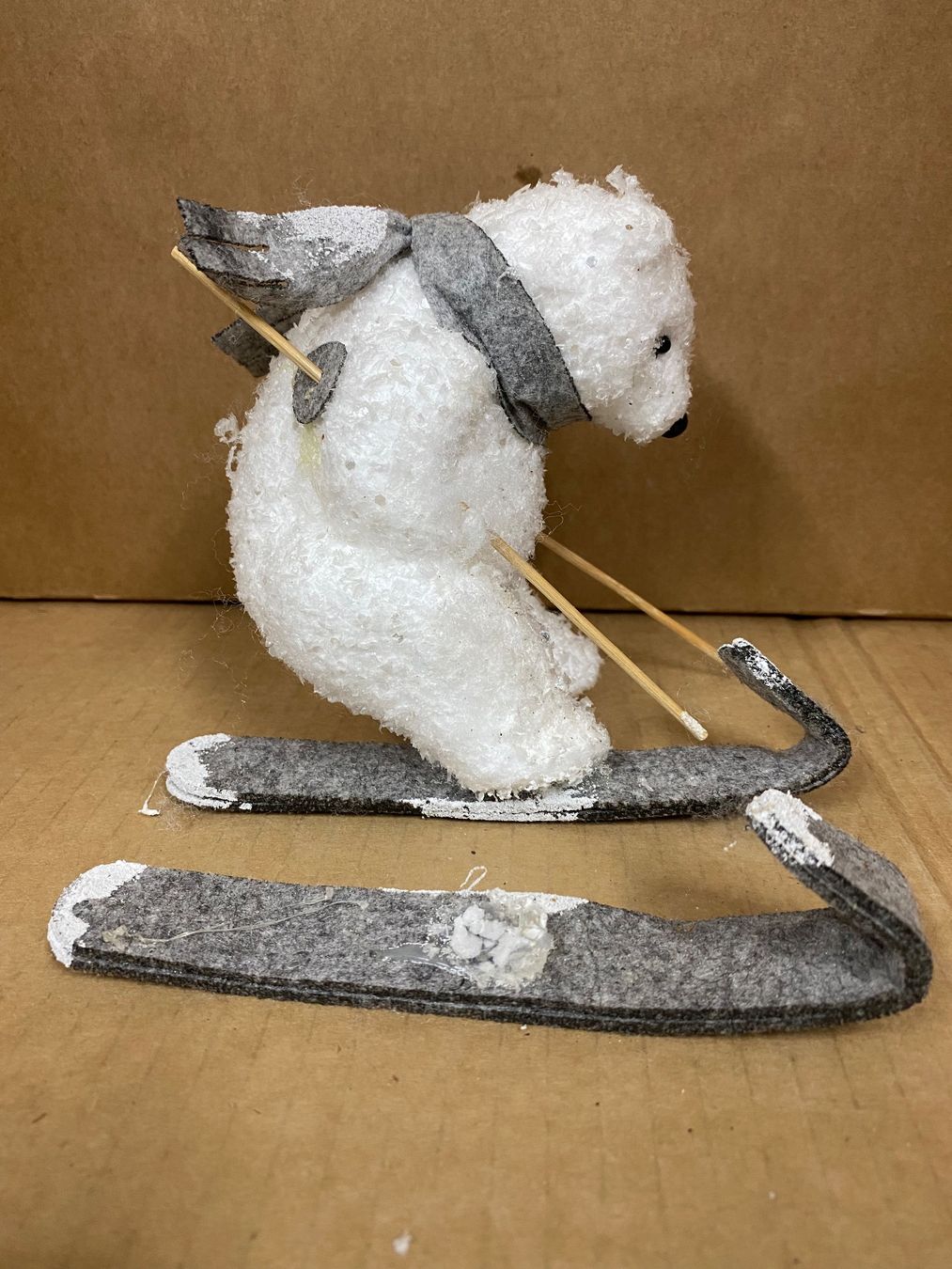 Statuette: Dekofigur Eisbär auf Skiern ein Ski verloren – Usato da Eschlikon TG venduto da ArtRec 3
