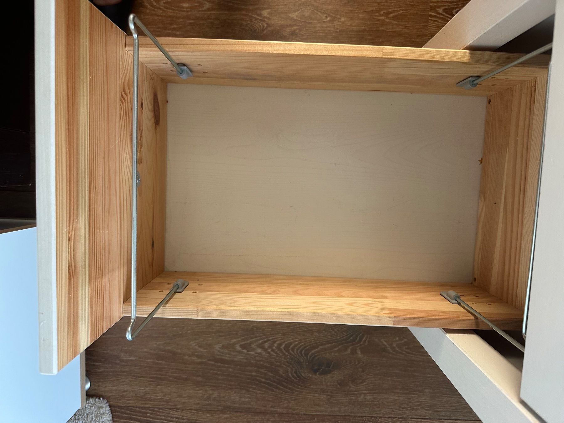 Ikea Scrivanie: Schreibtisch Ikea abgenutzt – Usato da Horw venduto da irs_vy65 7