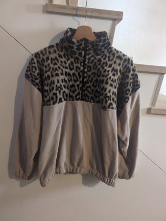 Rework Fleecepullover mit Leo-Muster und RV Grösse M