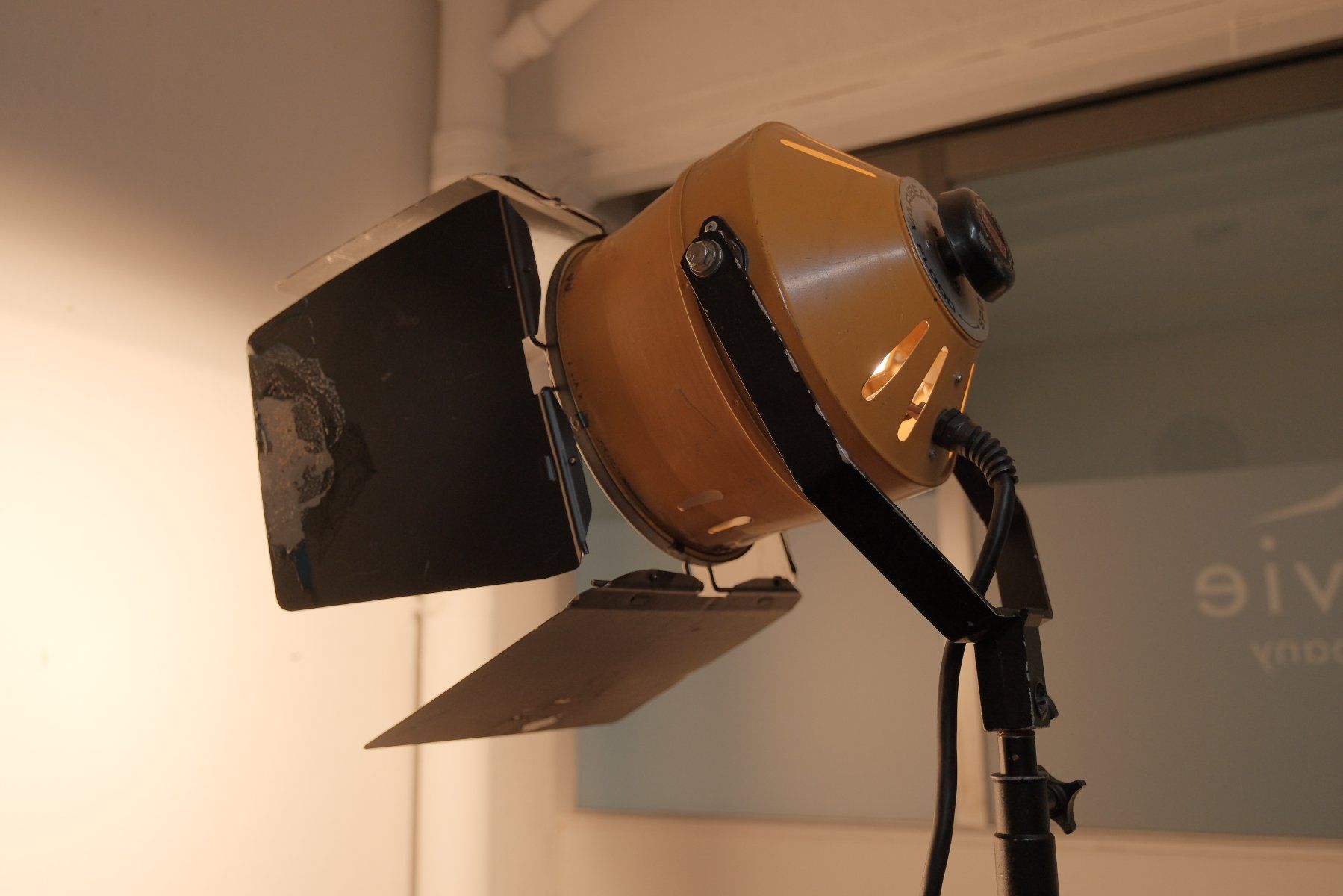 Lampade: Éclairage Set de 4 Blondes 200W – Usato da Renens VD venduto da Joakim11 1