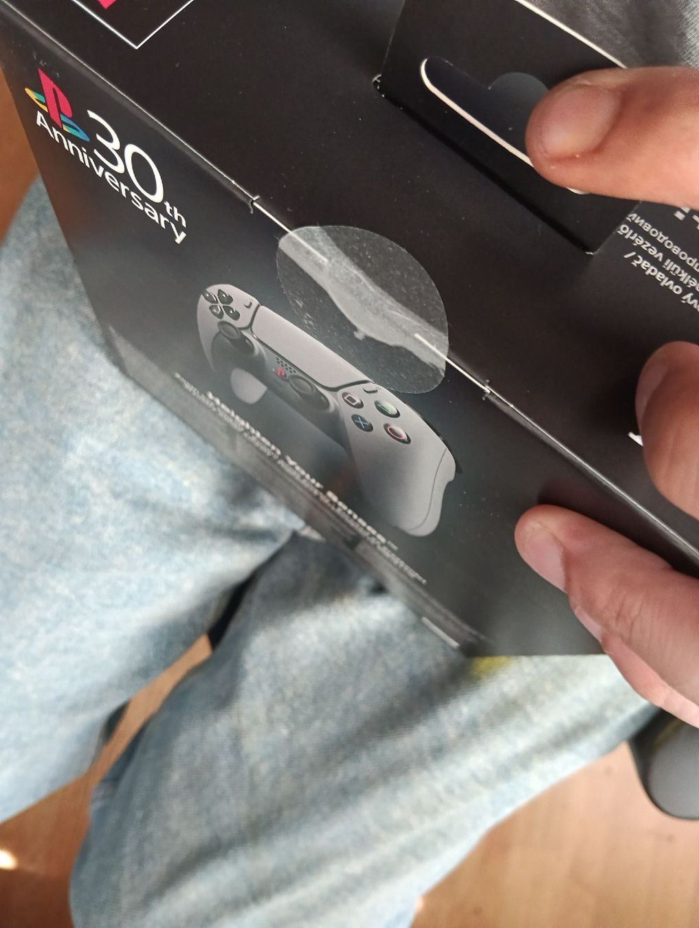 Sony Controller: Sony DualSense Controller 30th Anniversary Edition Neu – Nuovo e nell'imballaggio originale da Zürich venduto da TBG021 2