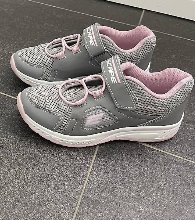 Scarpe per ragazze: Mädchenschuh – Usato da Münchenbuchsee venduto da Principessa84
