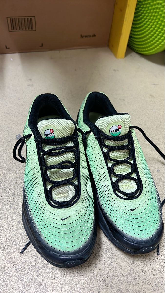 Nike Herrenschuhe: Nike Air Max Dn Schuhe Grösse 40 – Gebraucht aus Freienbach von Julmar96