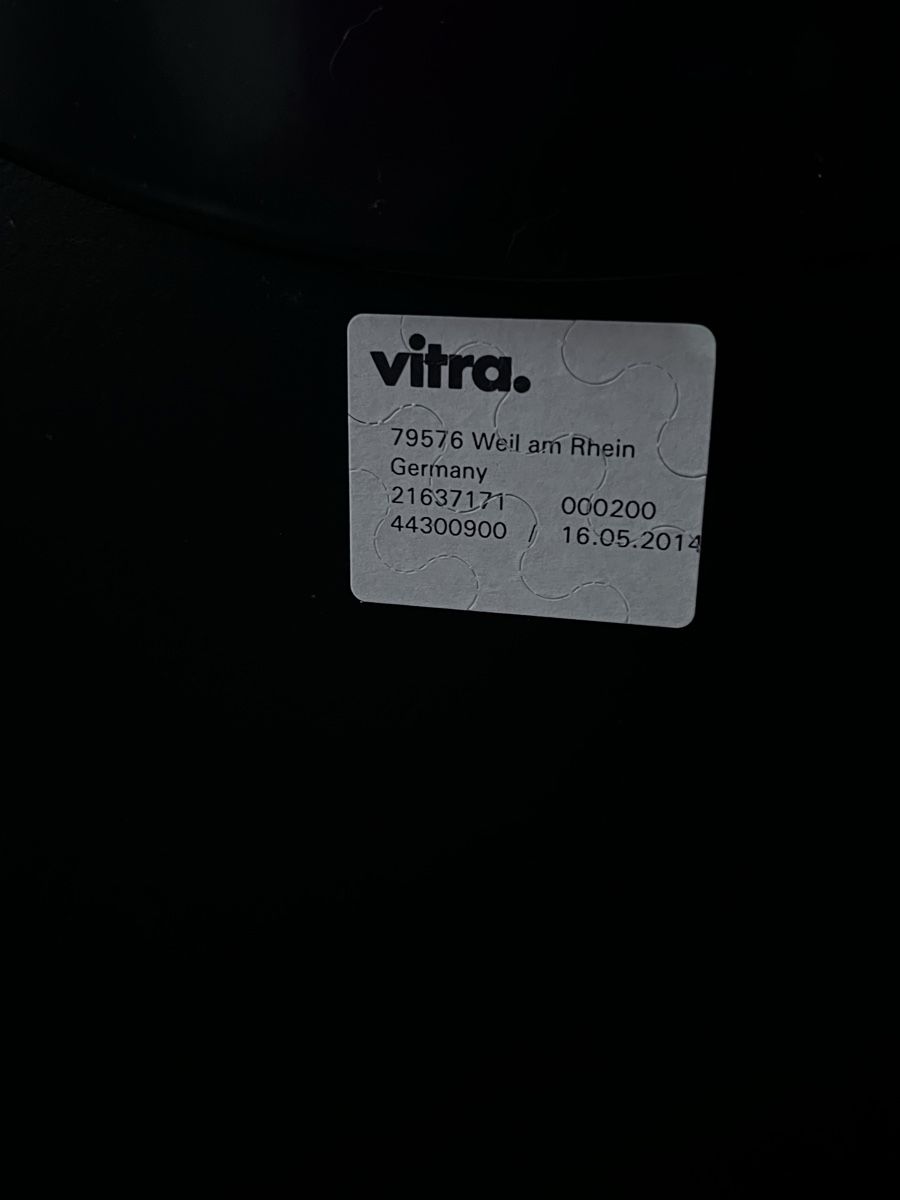 Tavoli: Original Vitra Bistro Tisch – Usato da Fällanden venduto da Buddha505 4