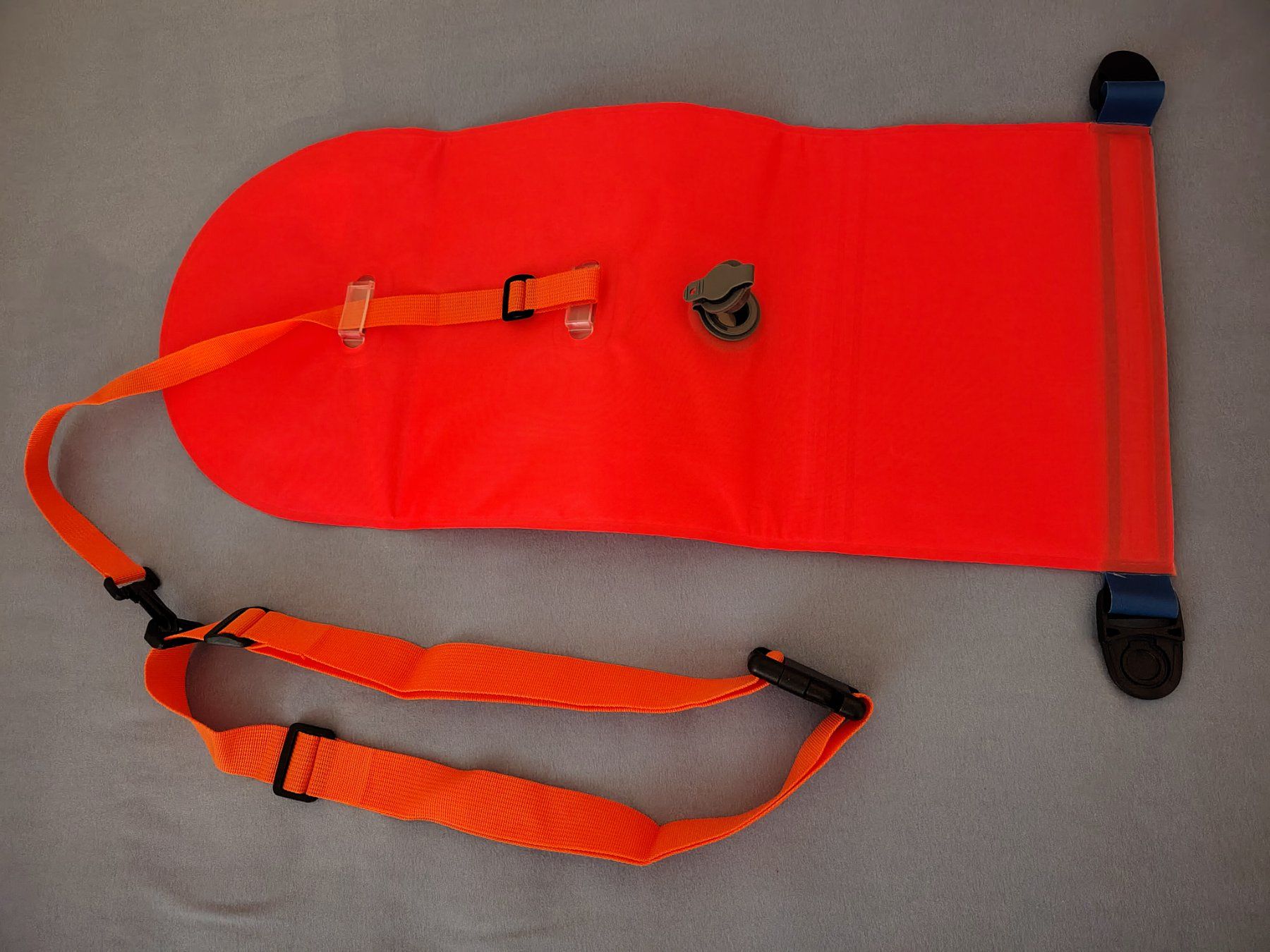 Borse: Schwimmboje und Dry Bag Lomo – Nuovo (secondo la descrizione) da Sursee venduto da Galway 1