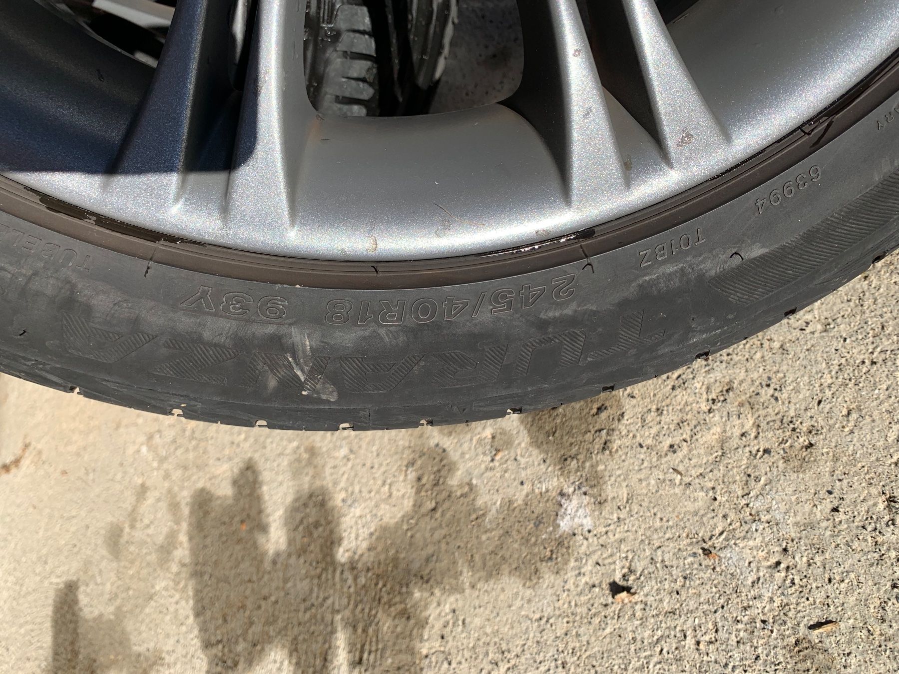 BMW Cerchioni: 4 Alufelgen mit Sommerpneu (BMW - E60) – Usato da Nidfurn venduto da cejeisda 5