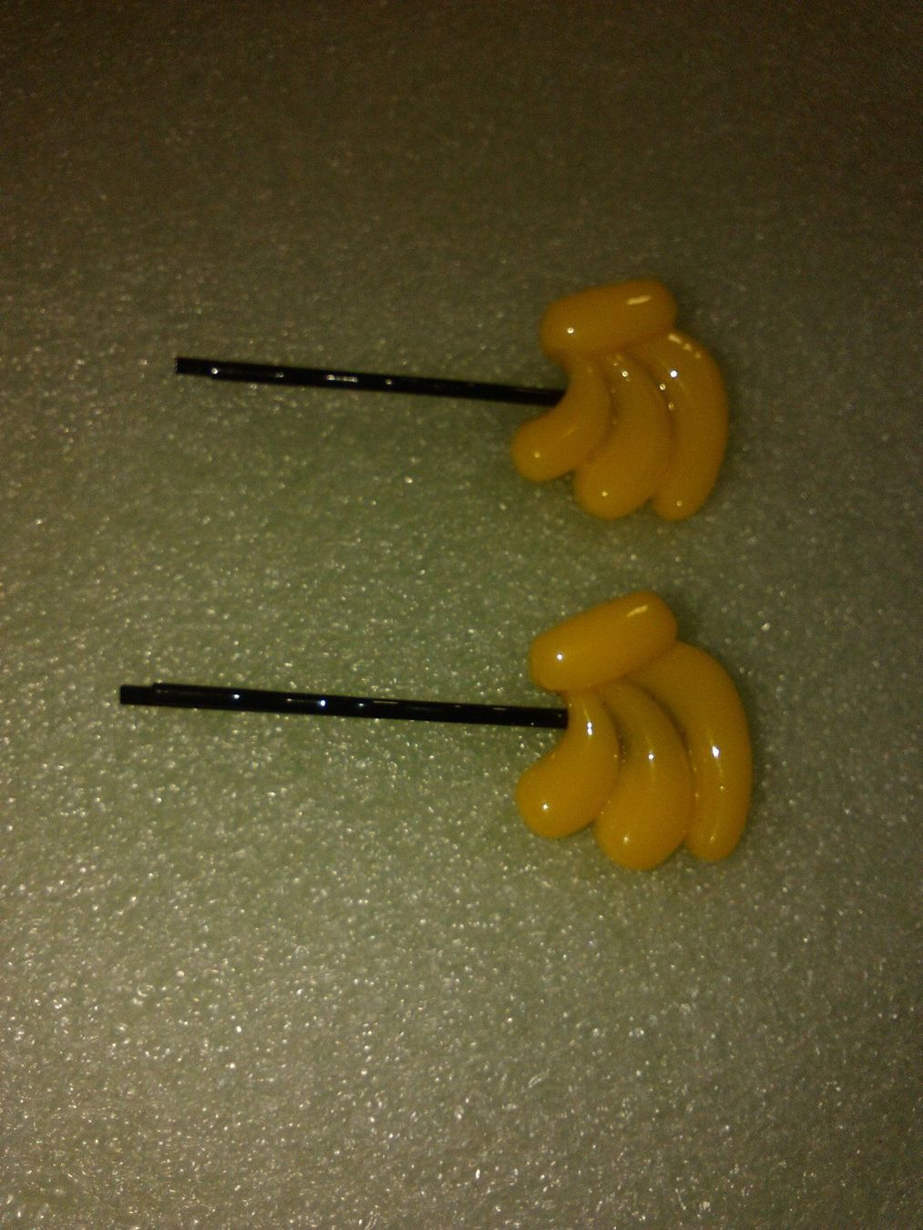 Accessori per capelli: HAARSCHMUCK,,BANANEN,,GELB FARBE – Nuovo (secondo la descrizione) da Basel venduto da bijoutrie_4 2