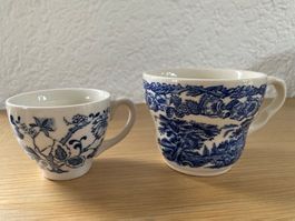 Lot de 2 tasses anglaises vintage en porcelaine bleue!