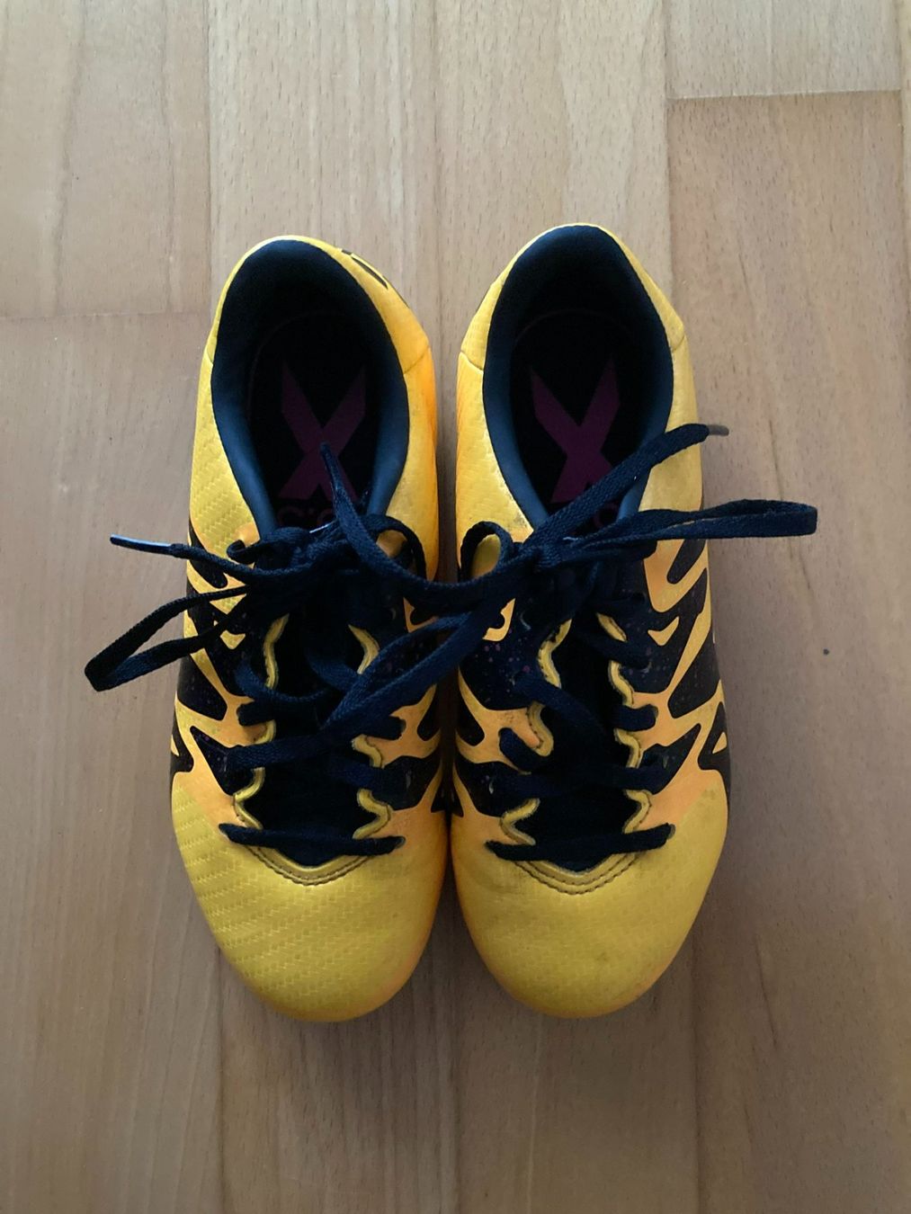 Adidas Scarpe per ragazzi: Fussballschuhe Adidas mit Nocken – Usato da Muttenz venduto da Juvenile33