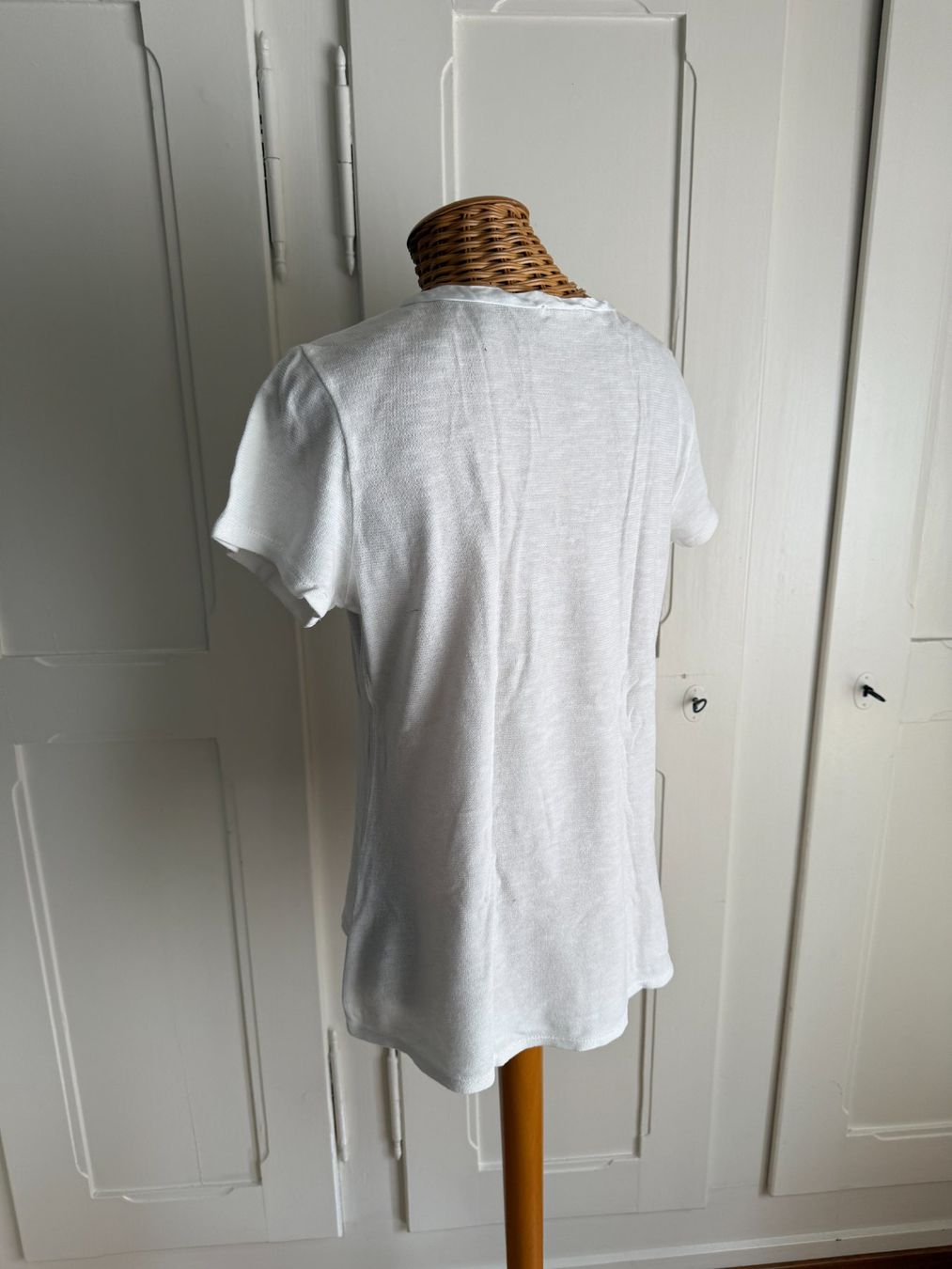 T-shirt: FARFALLA - Feinstrick T-Shirt weiss M – Usato da Zürich venduto da Diazaio 2