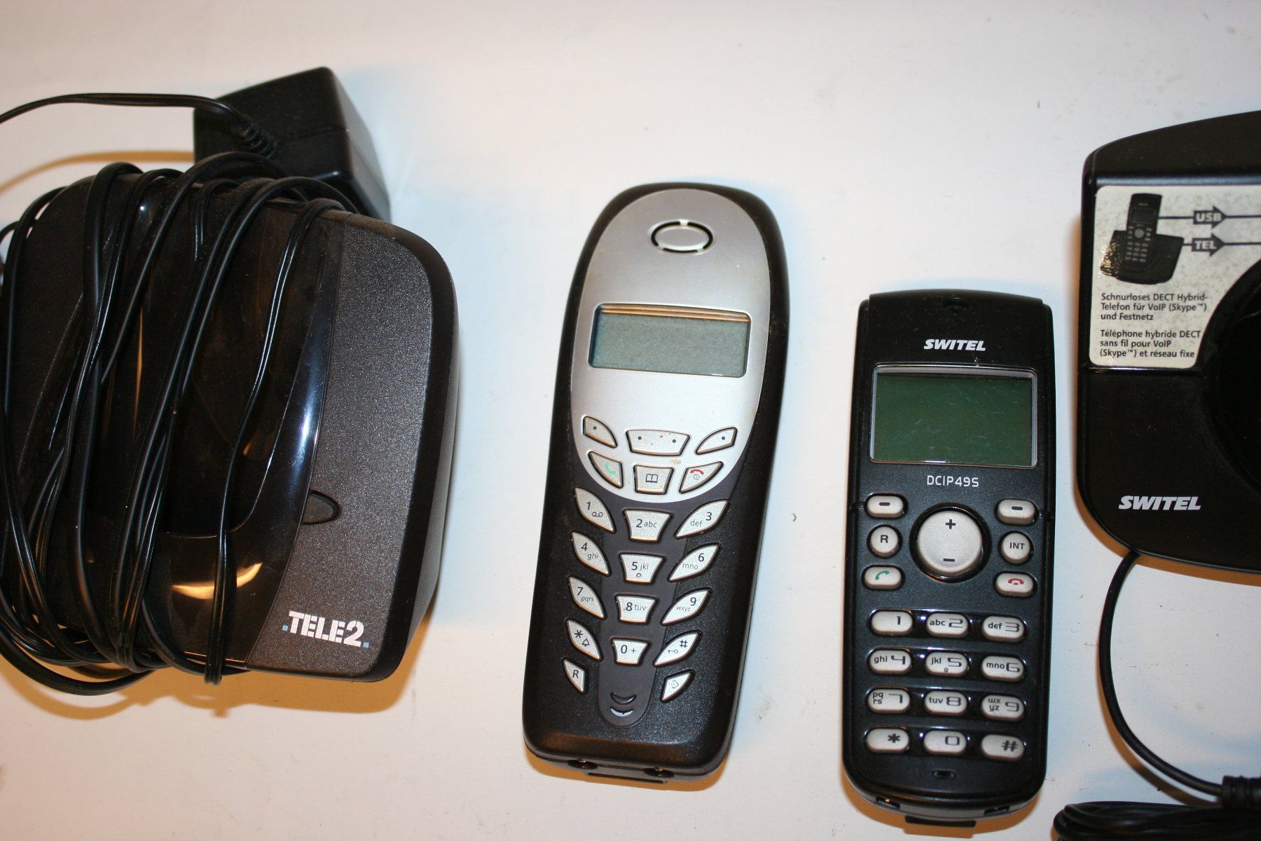 Telefone: DECT Telefone Switel DCIP495 und Tele2 – Gebraucht aus Hinwil von ilon13 1