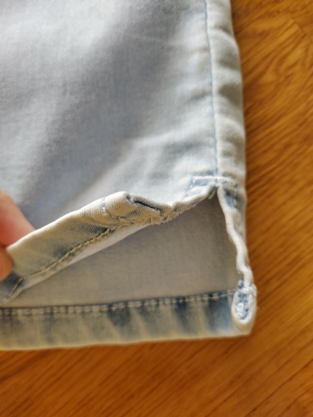 C&A Hosen: Neuwertige Capri-Jeans im hellblauen Farbton von C&A Gr. 140 – Neu (gemäss Beschreibung) aus Densbüren von TutaLarsen 5