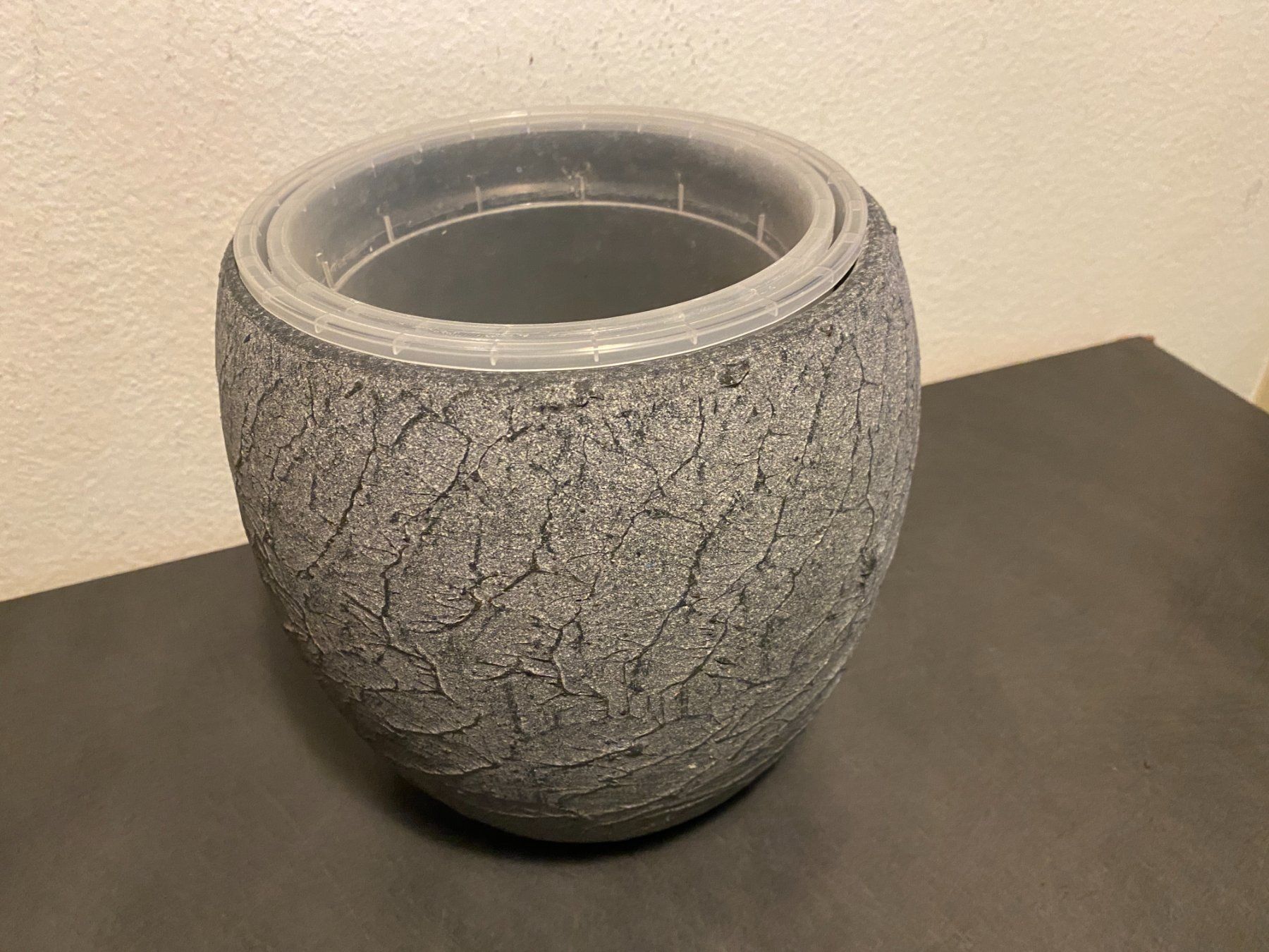 Vasi per fiori: Blumentopf ( Kaum gebraucht) – Usato da Basel venduto da VinylLover68
