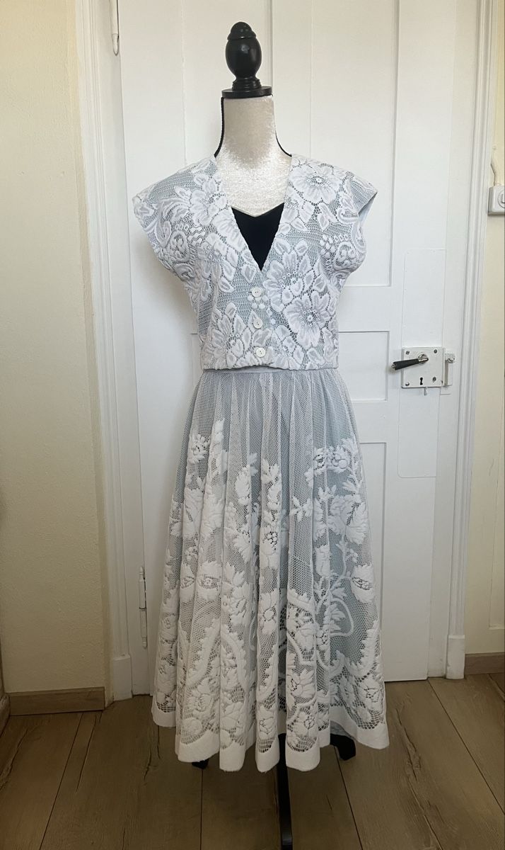 Robes: Spitzenkleid weiss/hellblau Gr. S/M – D'occasion à Koelliken par Bella-Rosa_60