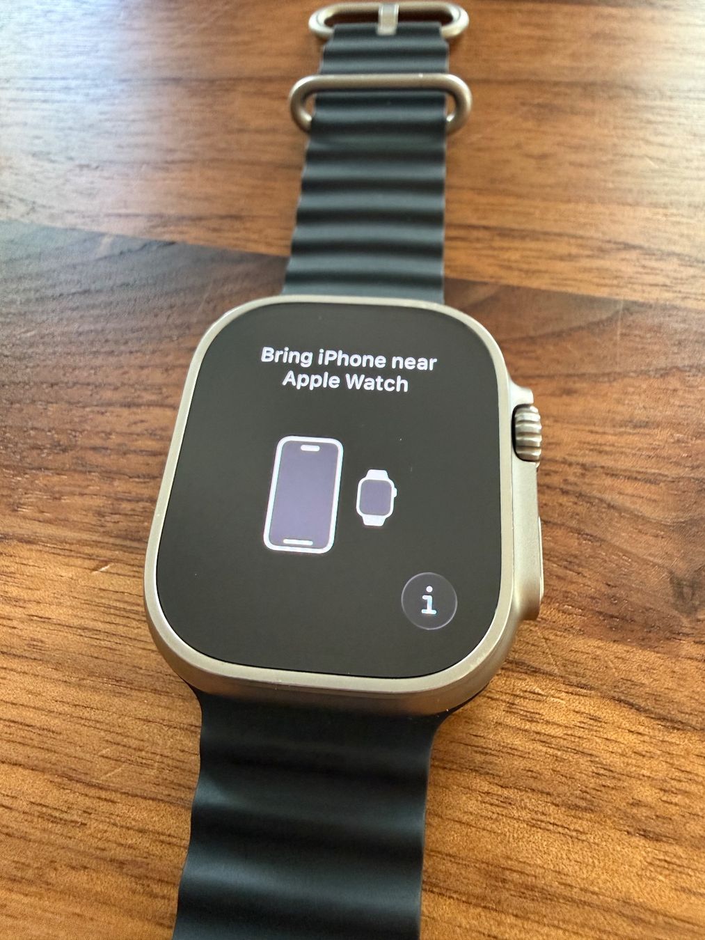Apple Smartwatch: Apple Watch Ultra 49mm plus 12 Armbändern – Usato da Steinmaur venduto da sea-bear 2
