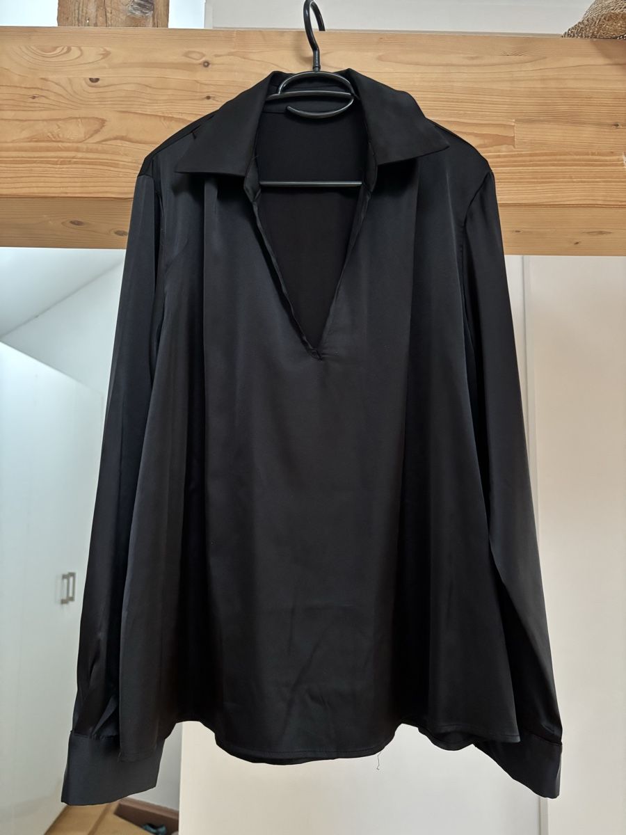 Camicette: Schwarze Bluse mit V-Ausschnitt -  Grösse 46 – Nuovo e nell'imballaggio originale da Basel venduto da toka2007