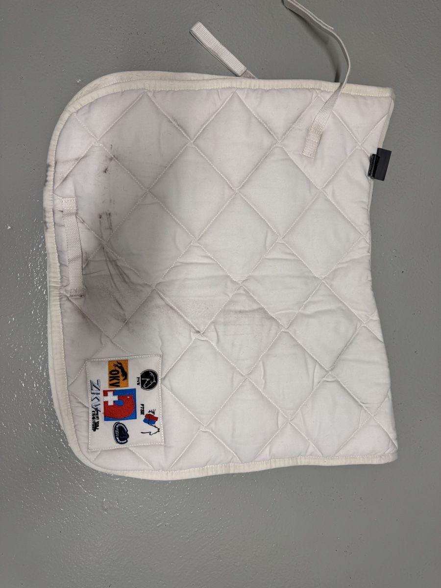 Selle & Accessori: Dressurschabracke  – Usato da Wattwil venduto da ann_h68g