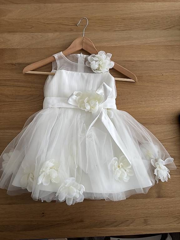 Vestiti & Gonne: Blumenmädchenkleid – Usato da Brunnen venduto da maruz01
