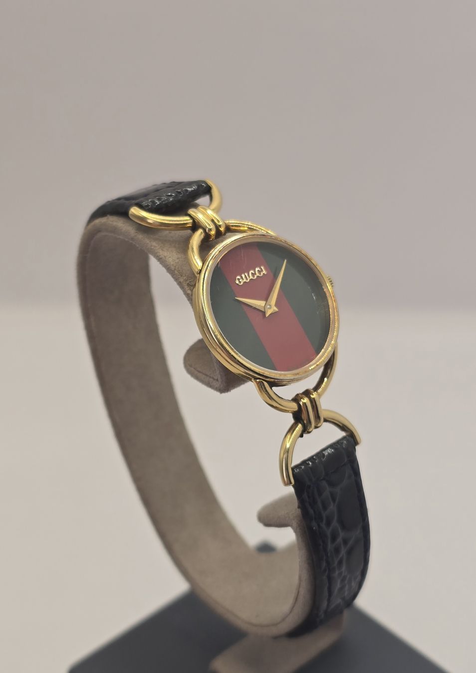 Gucci Uhren: Gucci Classic Ladies 23,1mm – Defekt aus Minusio von AGSuhren 1