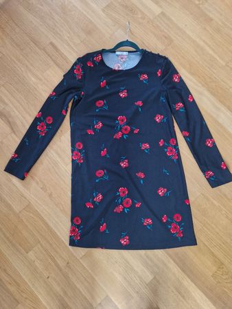 Mango Kleid mit Blumenmuster, Gr. M, neuwertig!