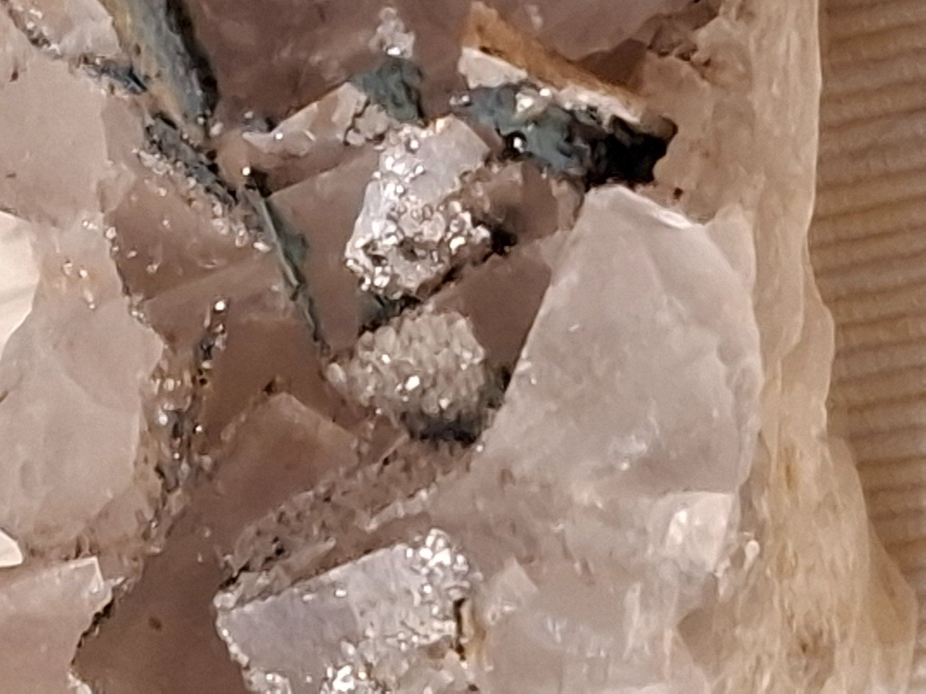 Minerali & Pietre curative: Fluorit Mineral 407 Gramm – Usato da Zwieselberg venduto da Halifaxmendusli 4